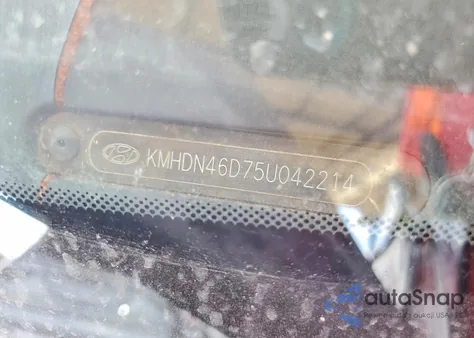 2005 Hyundai Elantra Gls from USA, damaged, VIN KMHDN46D75U042214